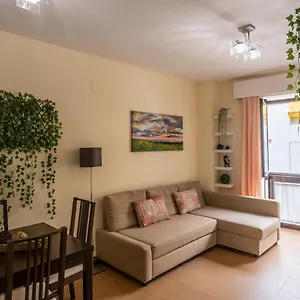 Sol Urban , Sevilla España